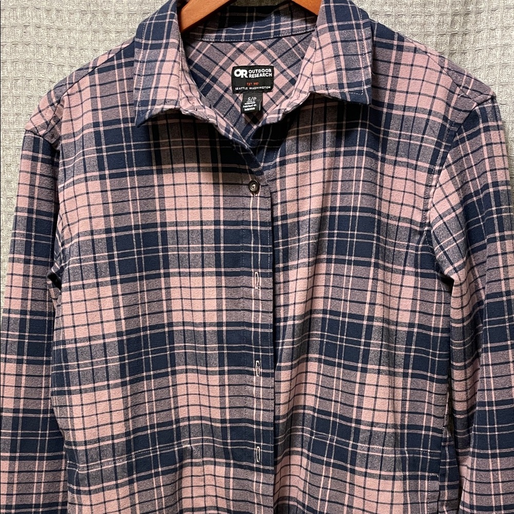 Outdoor Research Women's Plaid Flannel in Pink and Navy